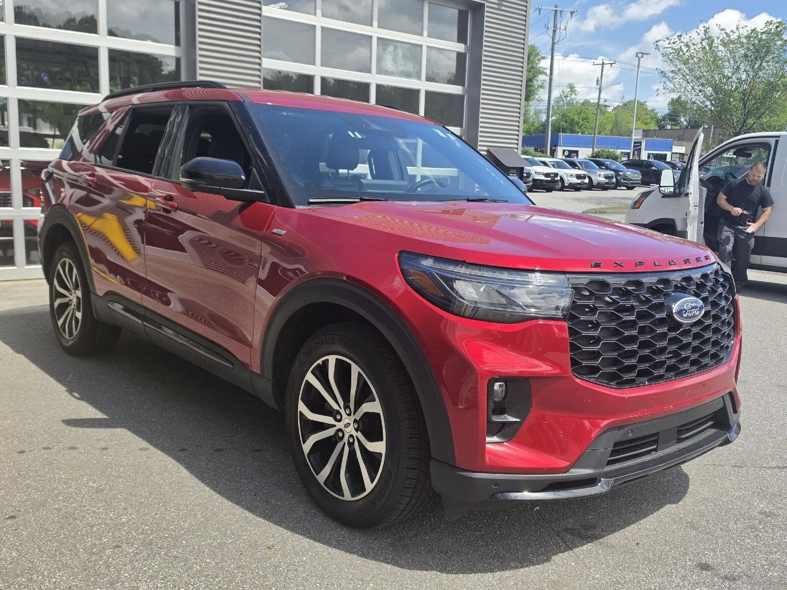 2025 FORD Explorer