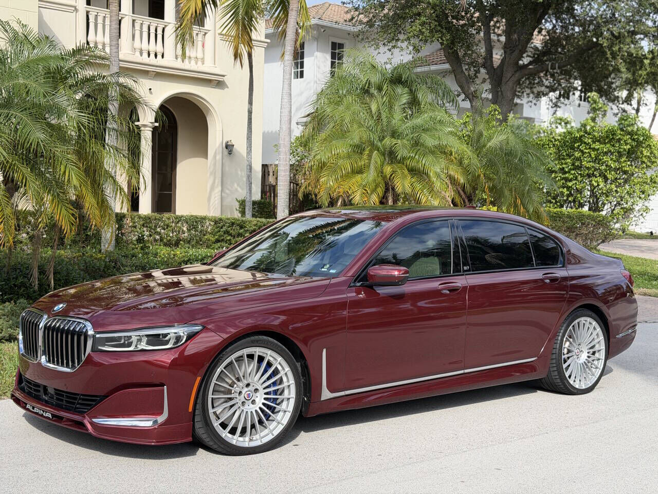 2022 BMW B7