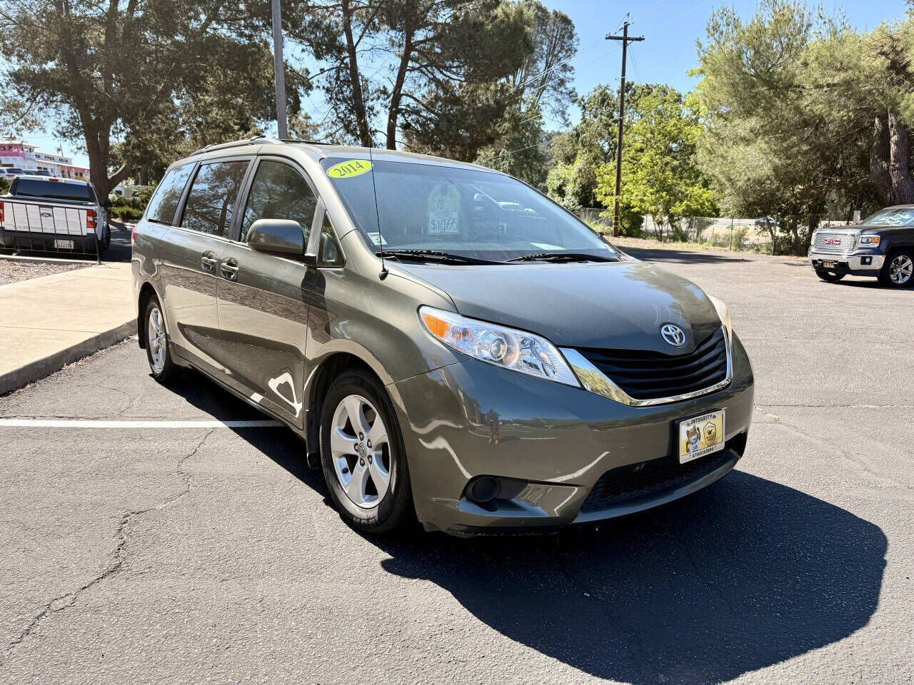 2014 TOYOTA Sienna