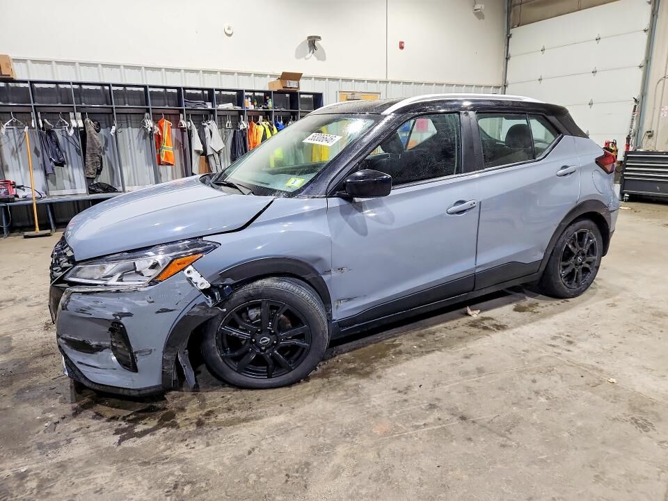 2024 NISSAN Kicks