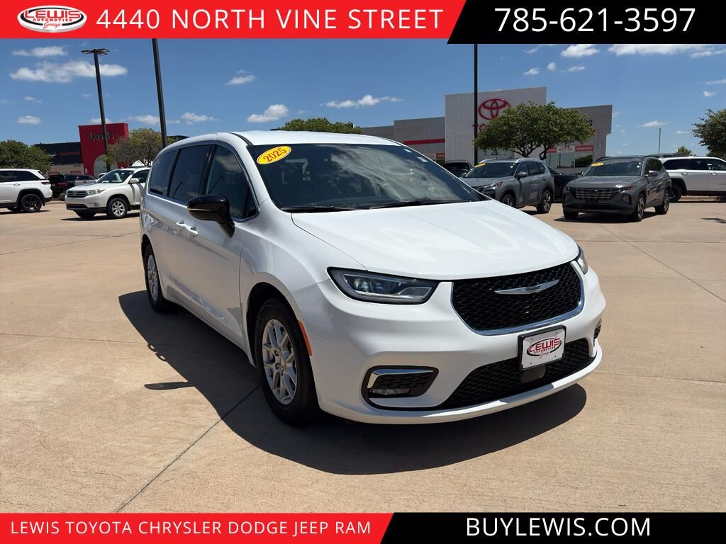 2025 CHRYSLER Pacifica