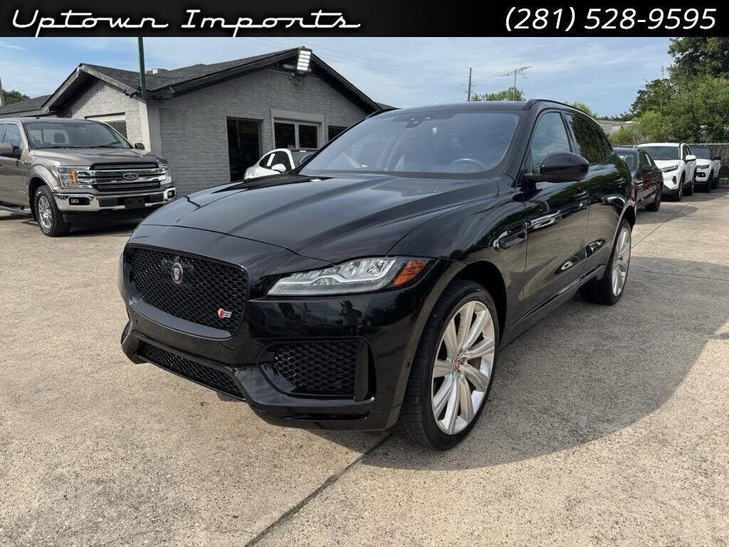 2017 JAGUAR F-Pace