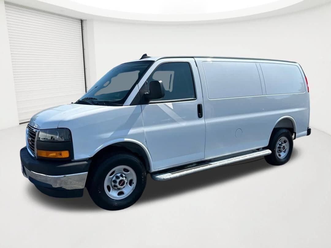 2025 GMC Savana