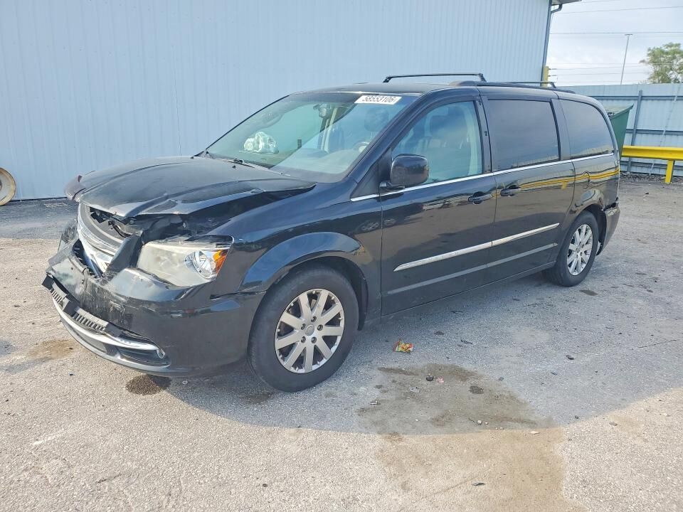 2013 CHRYSLER Town and Country