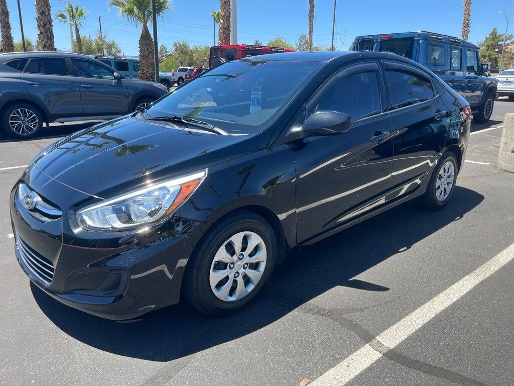 2015 HYUNDAI Accent