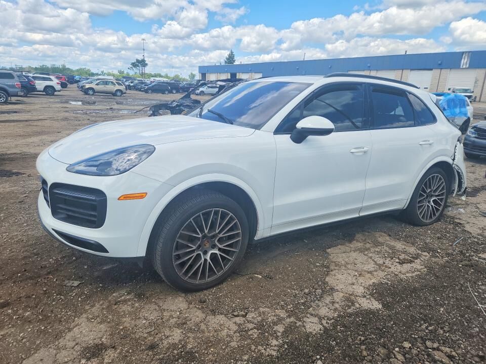 2023 PORSCHE Cayenne