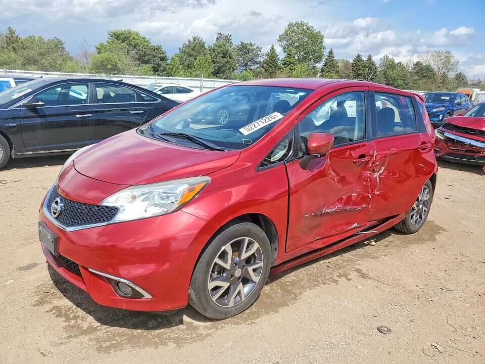 2015 NISSAN Versa