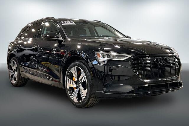 2023 AUDI e-tron
