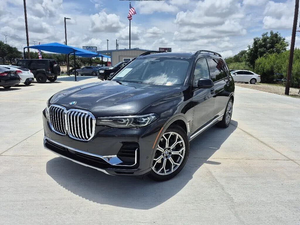 2021 BMW X7