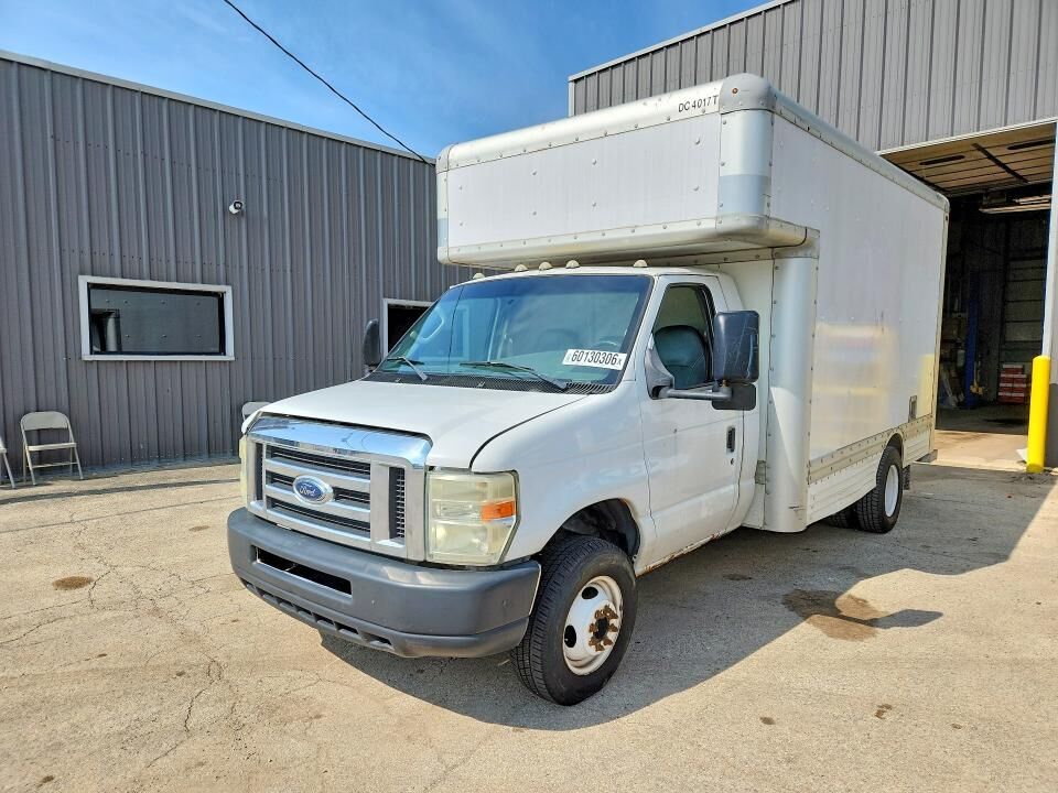2008 FORD E-450