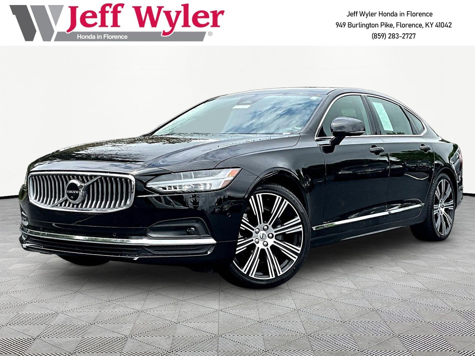 2023 VOLVO S90