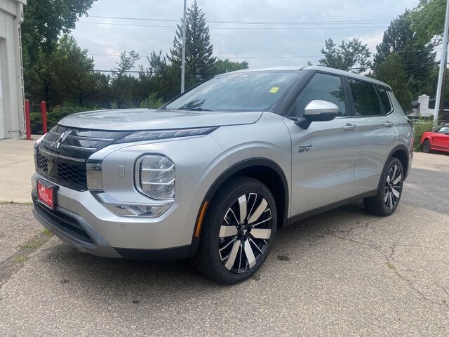 2026 MITSUBISHI Outlander