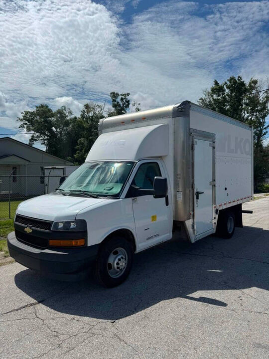 2020 CHEVROLET Express