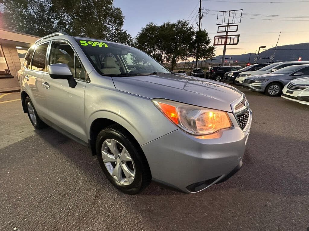 2015 SUBARU Forester