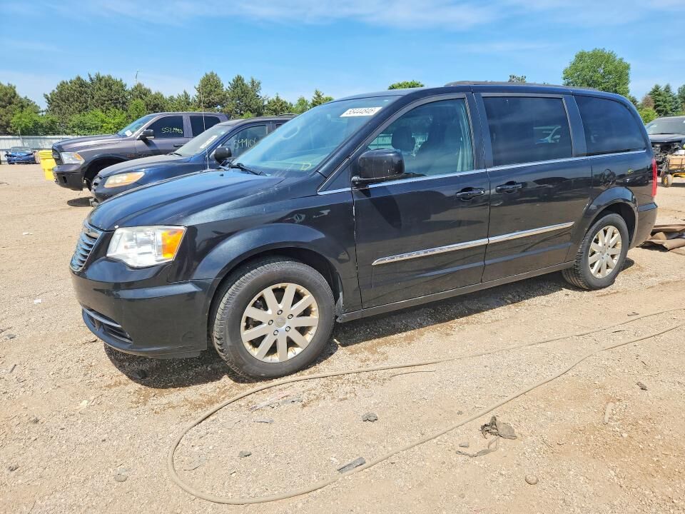 2016 CHRYSLER Town and Country