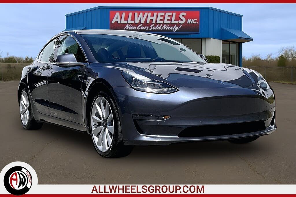 2018 TESLA Model 3