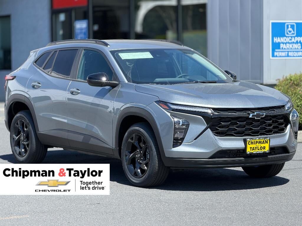 2026 CHEVROLET Trax