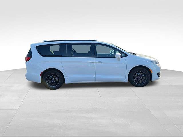 2020 CHRYSLER Pacifica