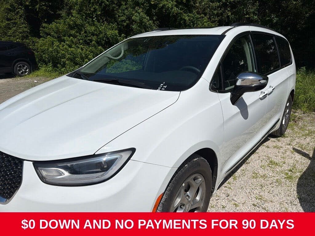 2023 CHRYSLER Pacifica
