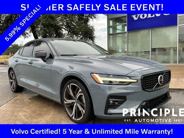 2024 VOLVO S60