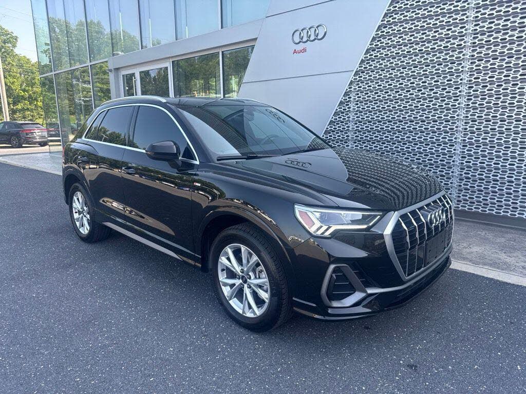 2023 AUDI Q3