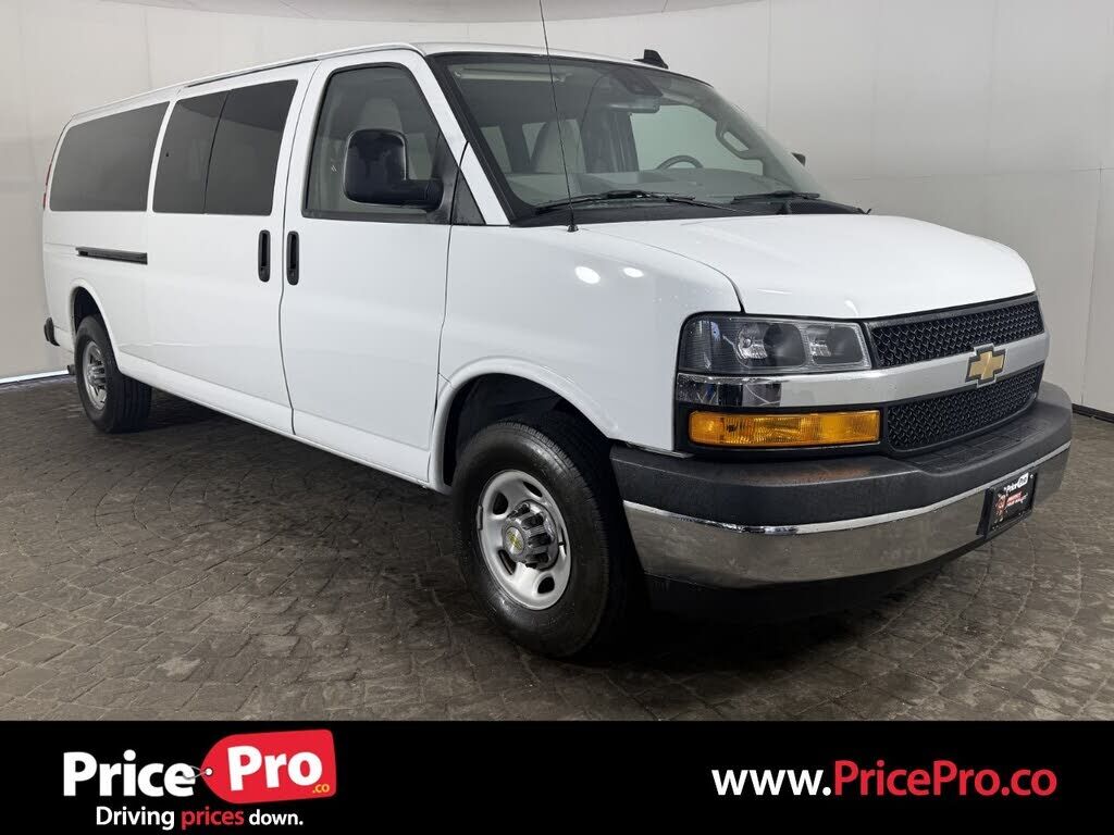 2024 CHEVROLET Express