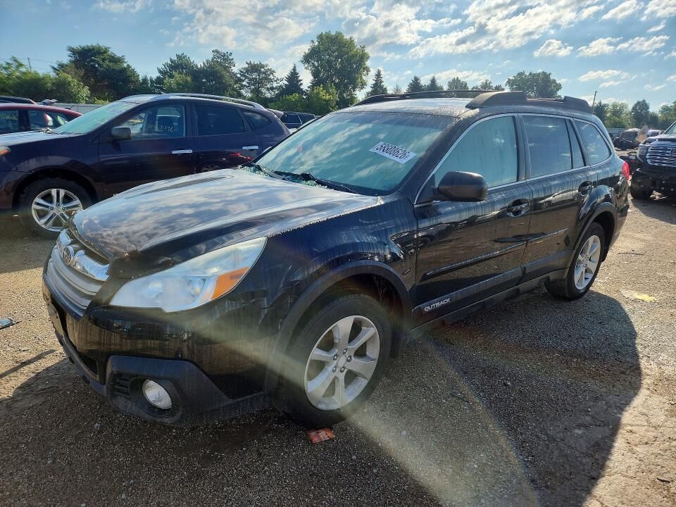 2013 SUBARU Outback