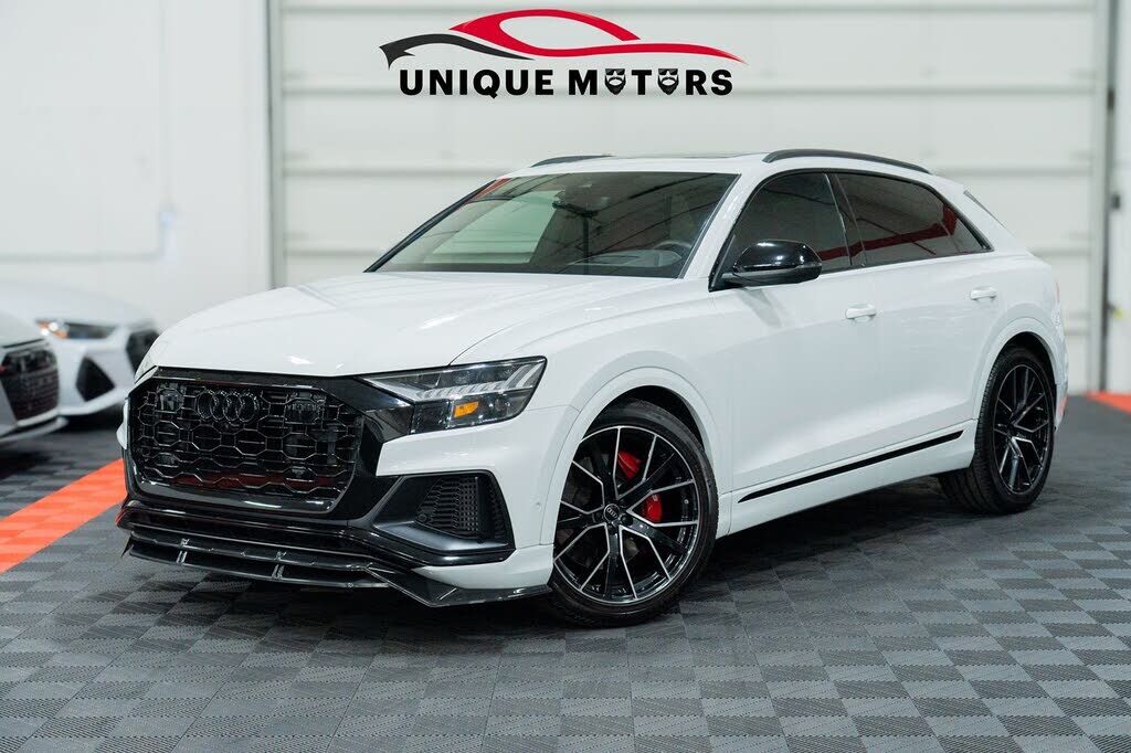 2023 AUDI SQ8