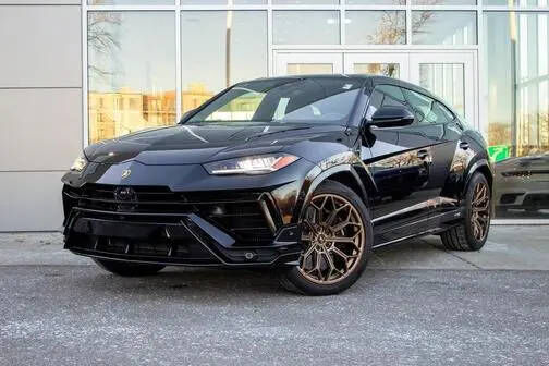 2023 LAMBORGHINI URUS