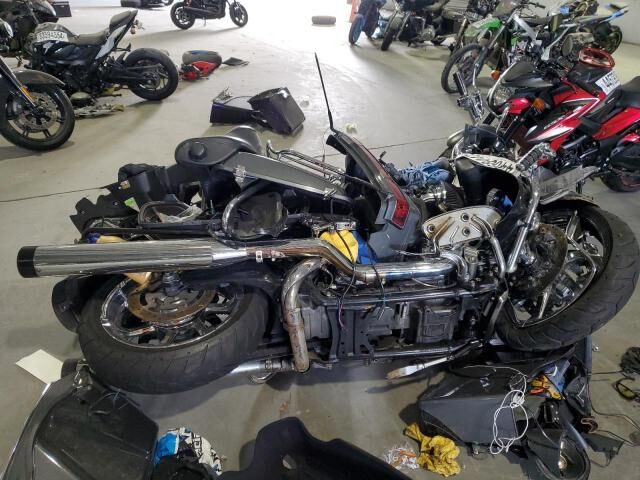 2011 HARLEY DAVIDSON CVO Road Glide Ultra