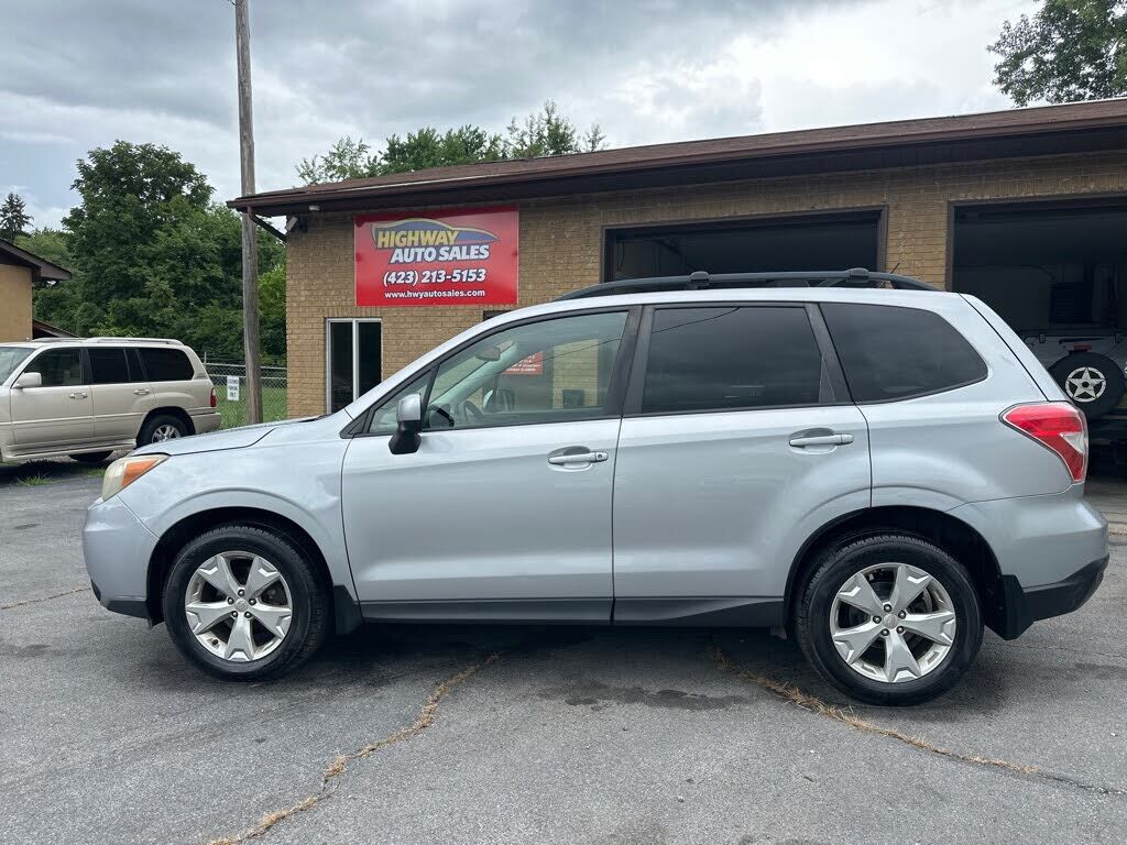 2015 SUBARU Forester