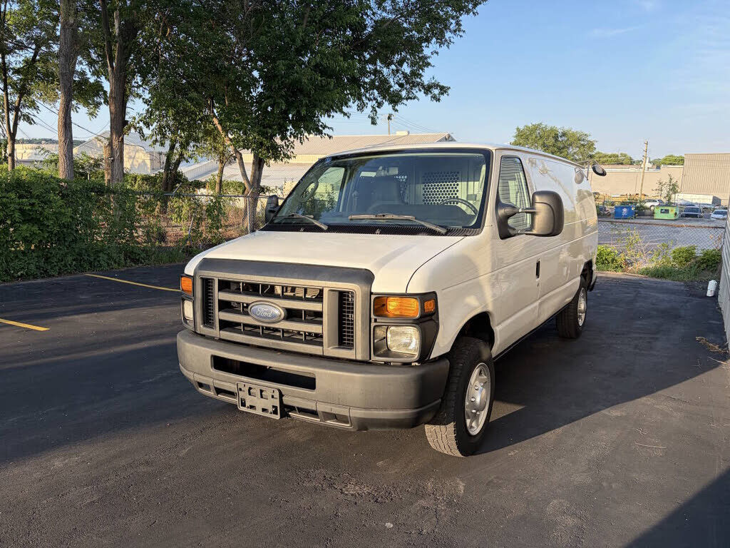 2011 FORD E-150