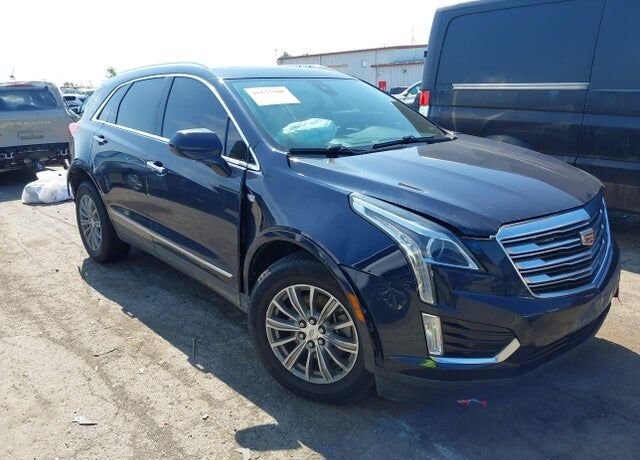 2017 CADILLAC XT5
