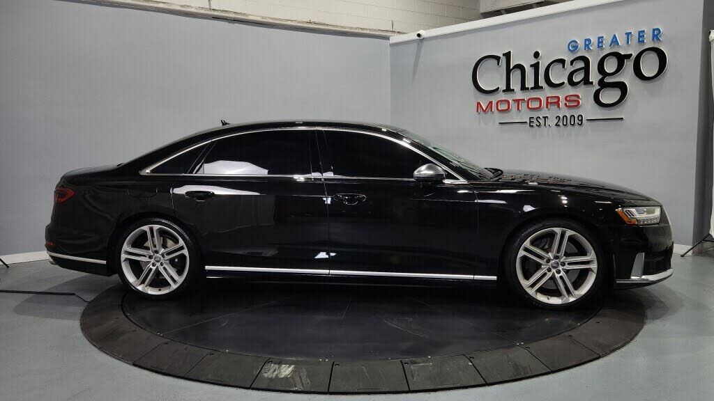 2020 AUDI S8