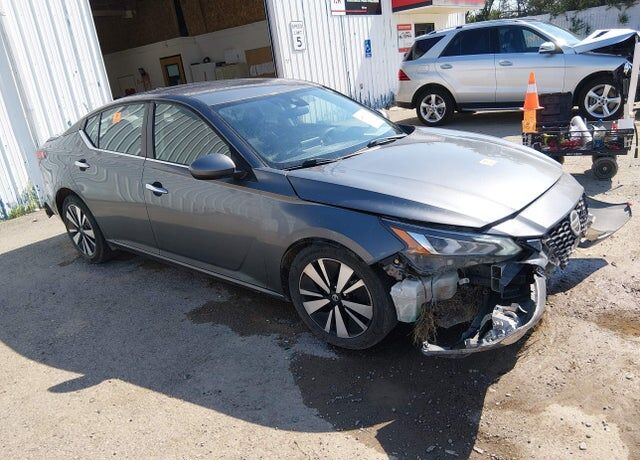 2021 NISSAN Altima