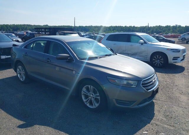2013 FORD Taurus