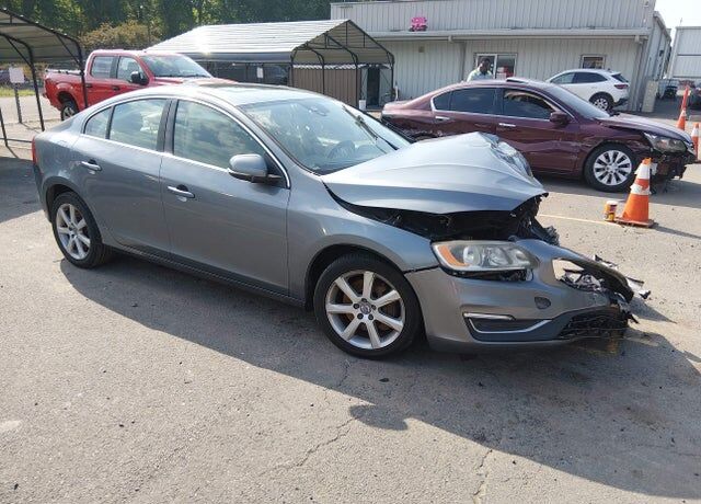 2016 VOLVO S60