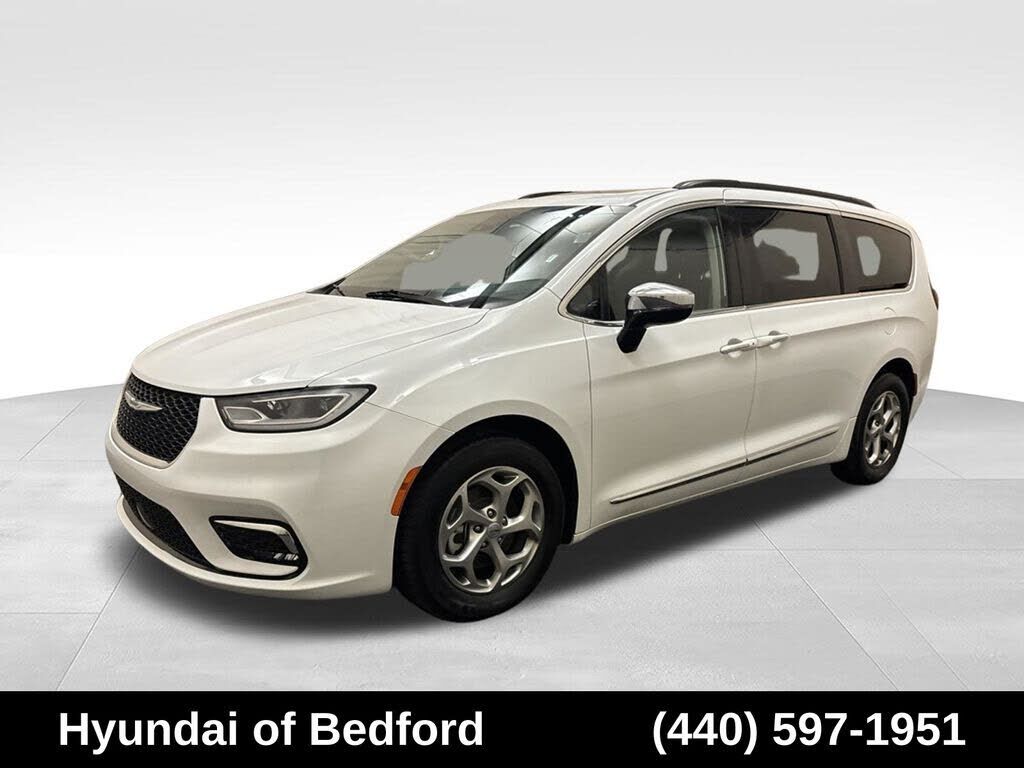 2023 CHRYSLER Pacifica
