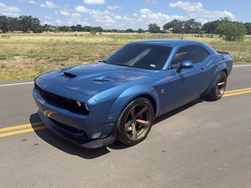 2021 DODGE Challenger