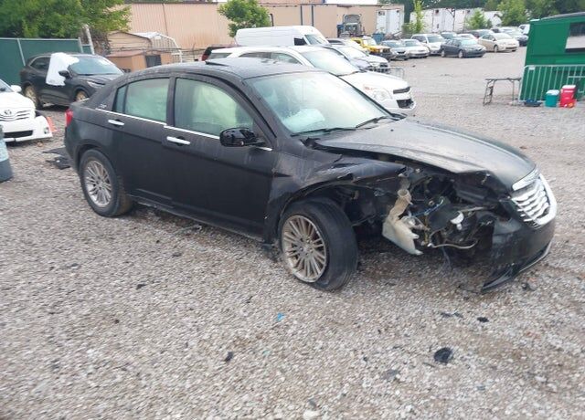 2012 CHRYSLER 200