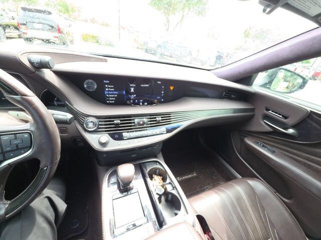 2020 LEXUS LS