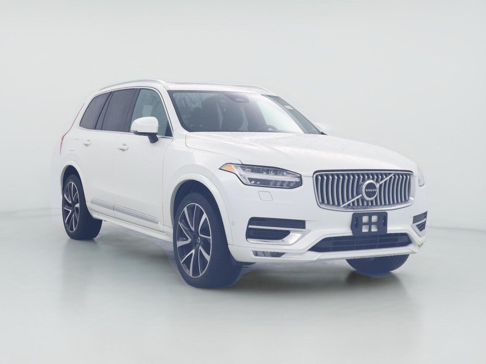 2023 VOLVO XC90