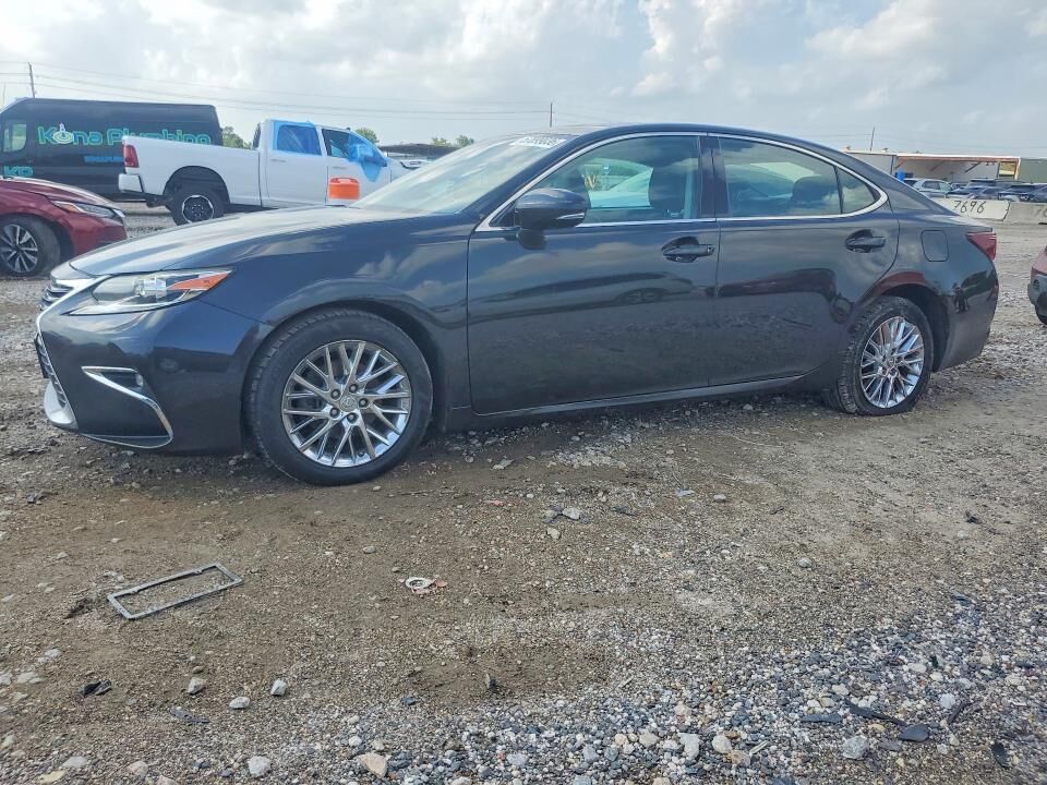 2017 LEXUS ES