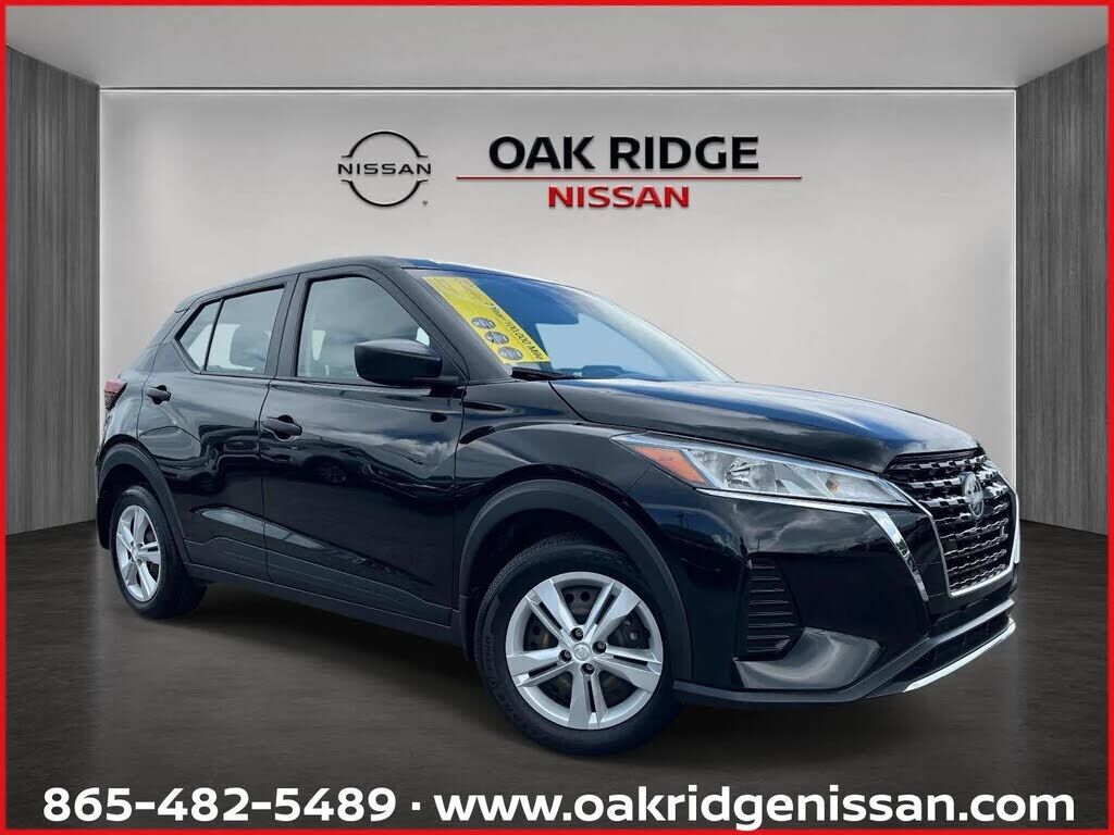 2024 NISSAN Kicks