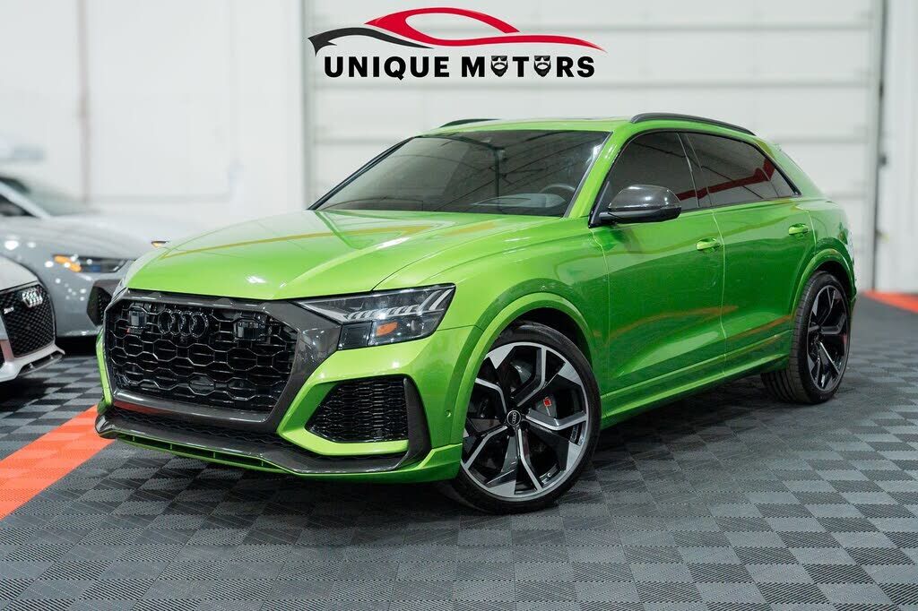 2023 AUDI RS Q8