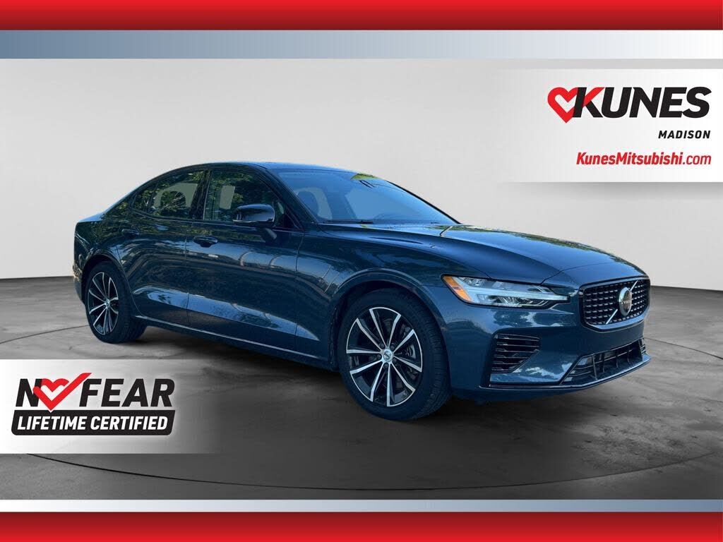 2023 VOLVO S60