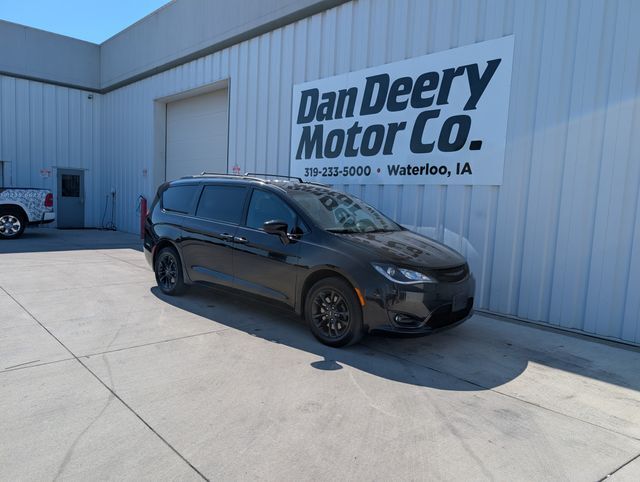 2020 CHRYSLER Pacifica