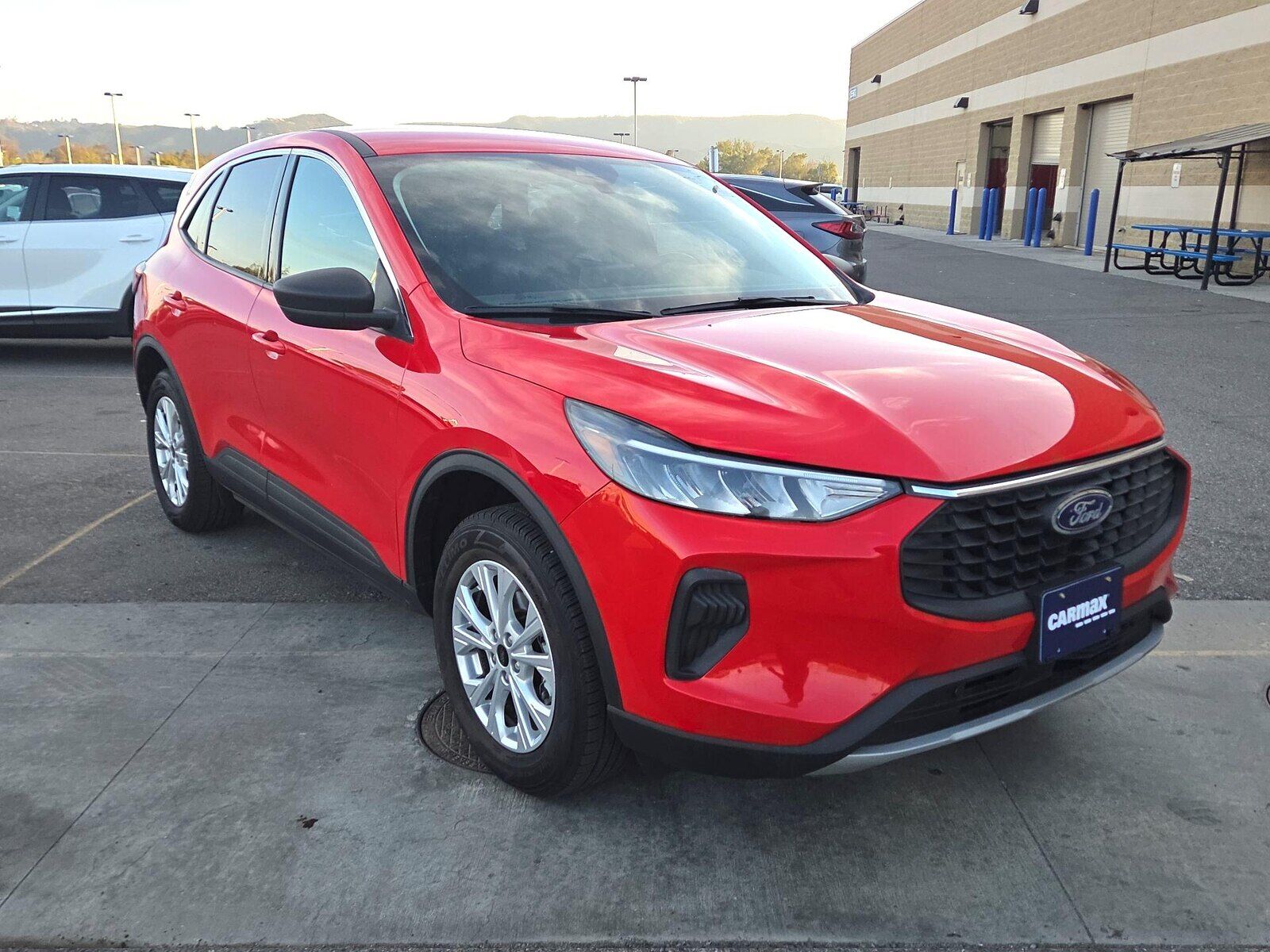 2024 FORD Escape
