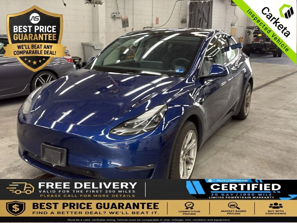 2024 TESLA Model Y