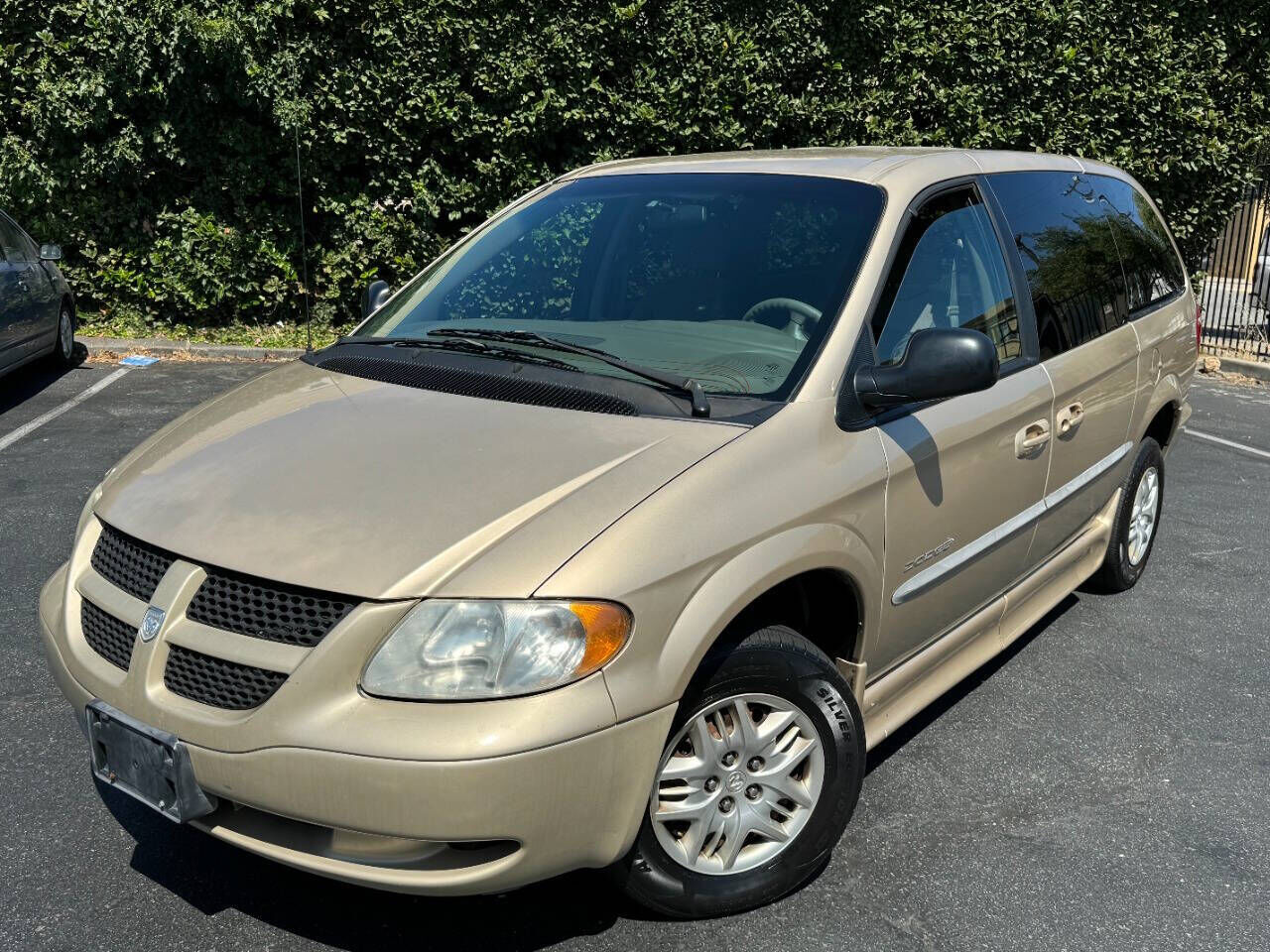 2001 DODGE Caravan